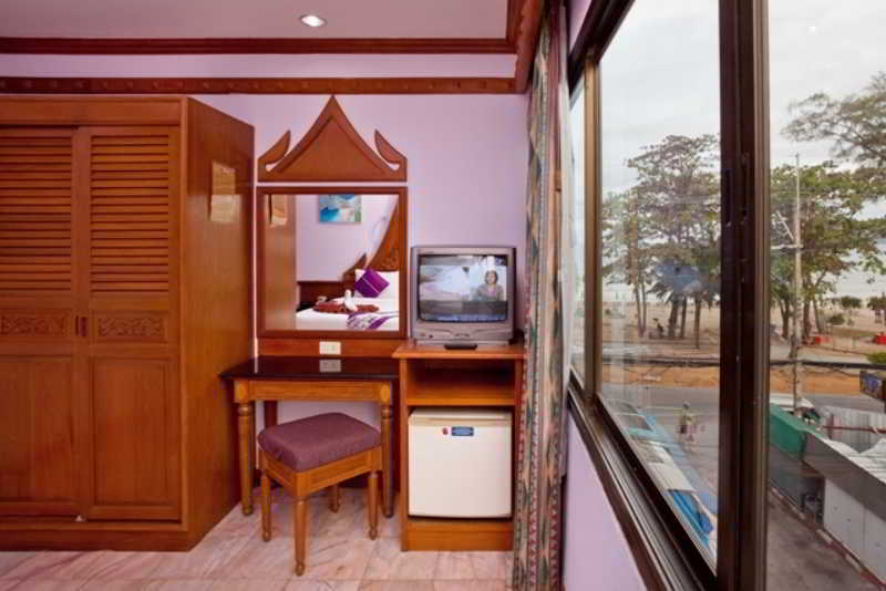 Patong Beach Bed And Breakfast 외부 사진