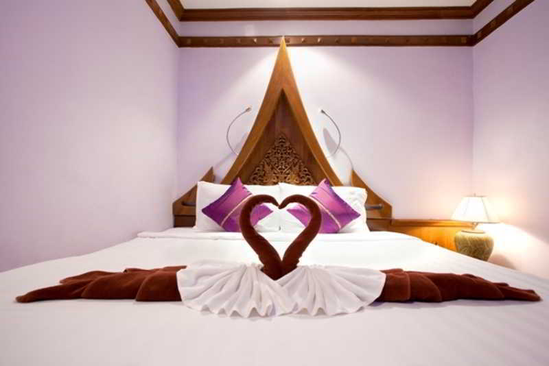 Patong Beach Bed And Breakfast 외부 사진
