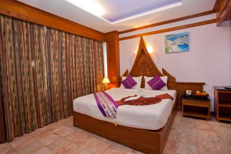 Patong Beach Bed And Breakfast 객실 사진